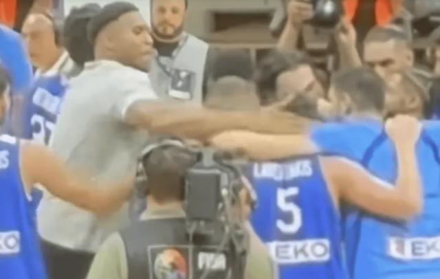 明星扬尼斯, 幕后的原因 明星扬尼斯, 幕后的原因