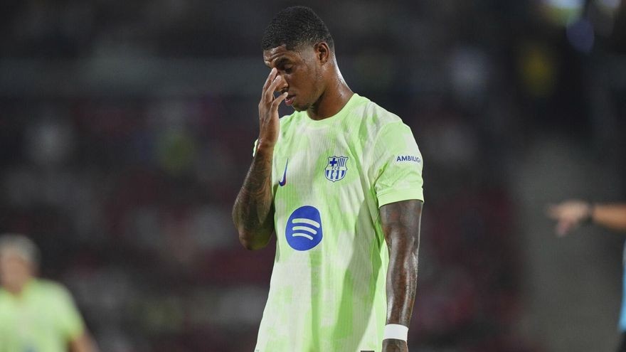 前锋并非首, 一名来自英