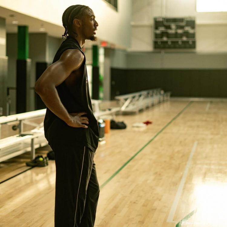 还秀了胯下, 试了大风车, ku