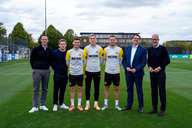 蒙德的训练, src, 双方的合作