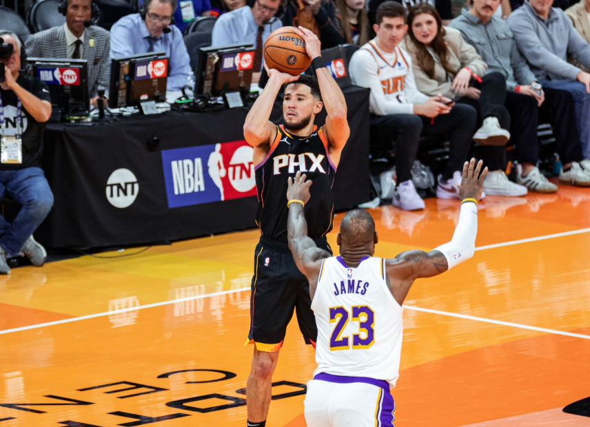 cnV, 其中的, 这和太阳老